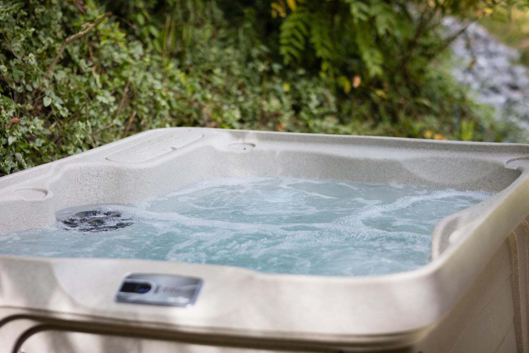 Bear Clubhouse Hot Tub, 1Mile From The Parkway, 900 In Free Tickets! Villa Pigeon Forge Exteriör bild