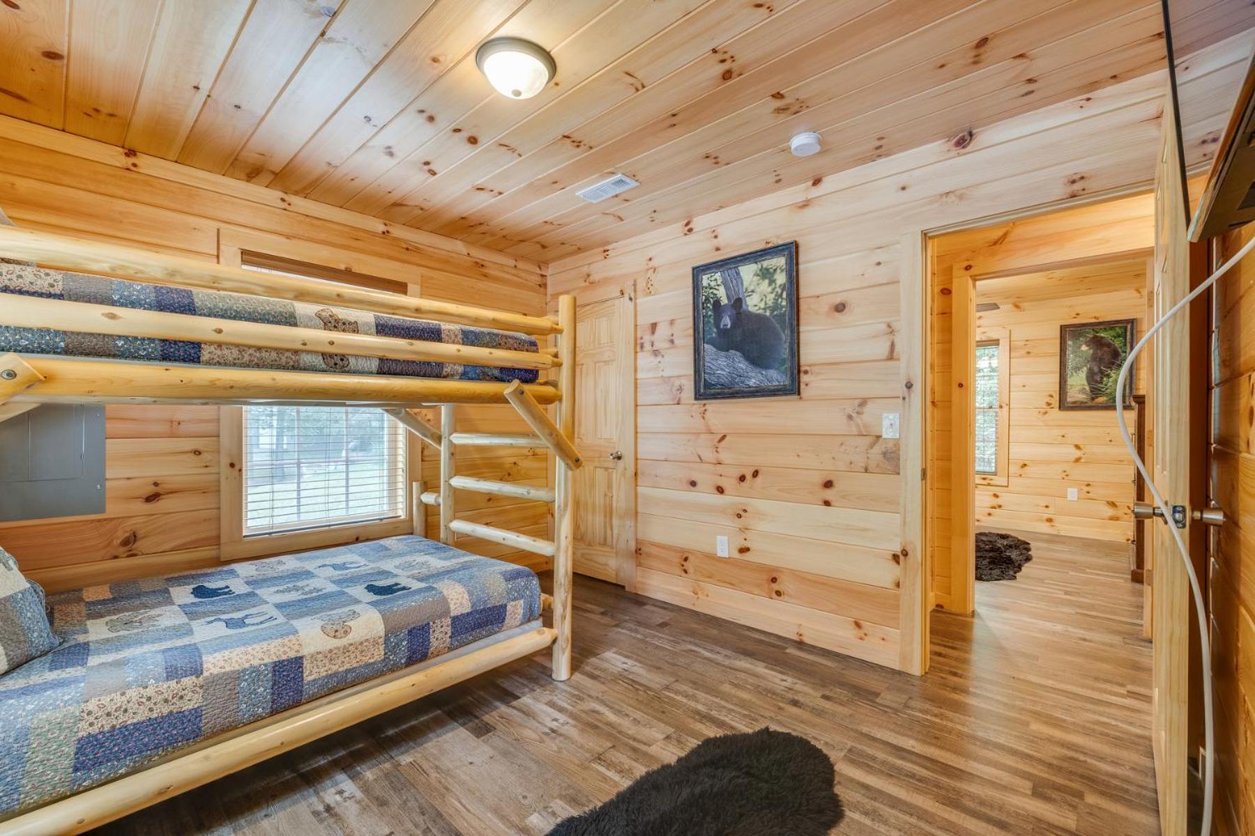 Bear Clubhouse Hot Tub, 1Mile From The Parkway, 900 In Free Tickets! Villa Pigeon Forge Exteriör bild