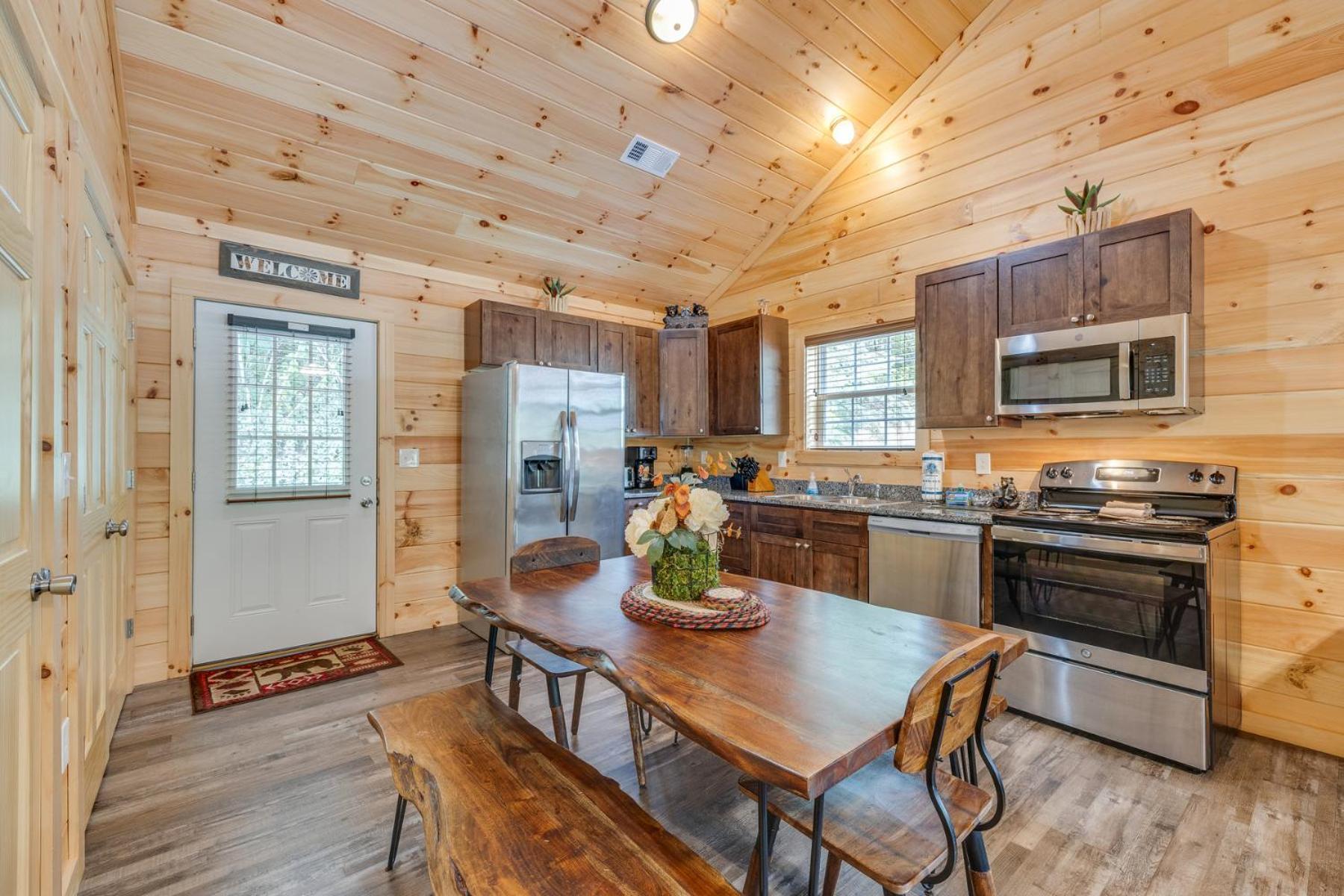 Bear Clubhouse Hot Tub, 1Mile From The Parkway, 900 In Free Tickets! Villa Pigeon Forge Exteriör bild