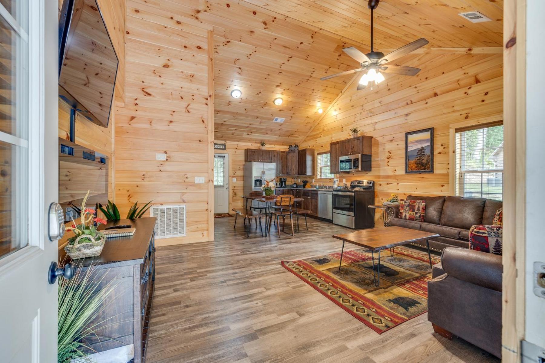 Bear Clubhouse Hot Tub, 1Mile From The Parkway, 900 In Free Tickets! Villa Pigeon Forge Exteriör bild